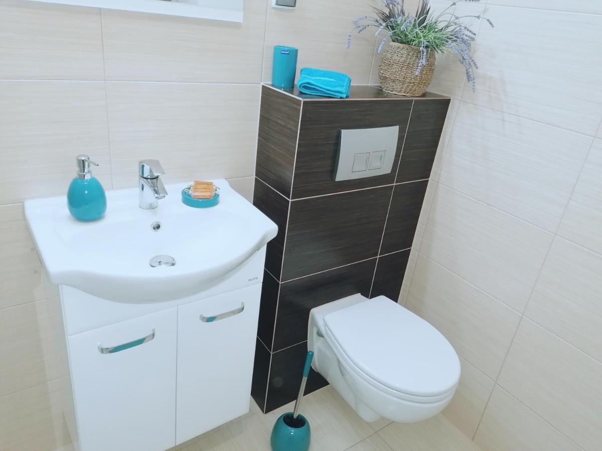 Apartament Turkus Z Ogrodem Kołobrzeg Esterno foto